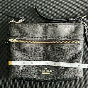 ⭐️ KATE SPADE Black Leather crossbody purse ⭐️